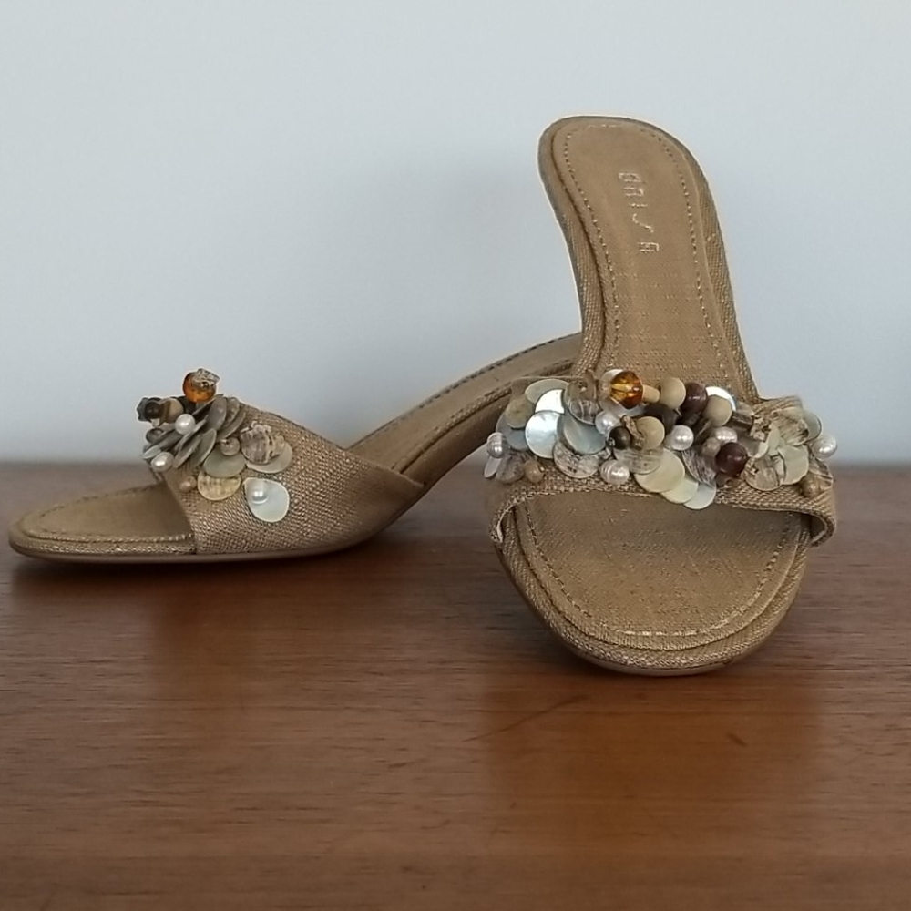 Sandal